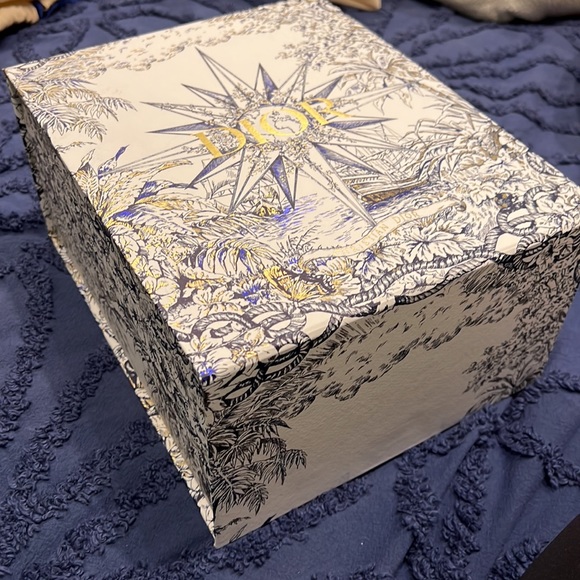 Christian Dior Diortravel Beauty Pouch - Picture 12 of 14